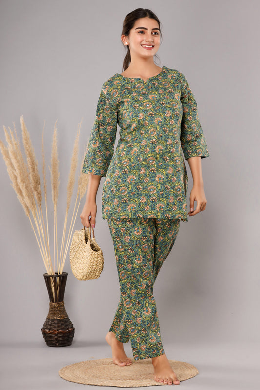 Green Pure Cotton Printed Night Suit