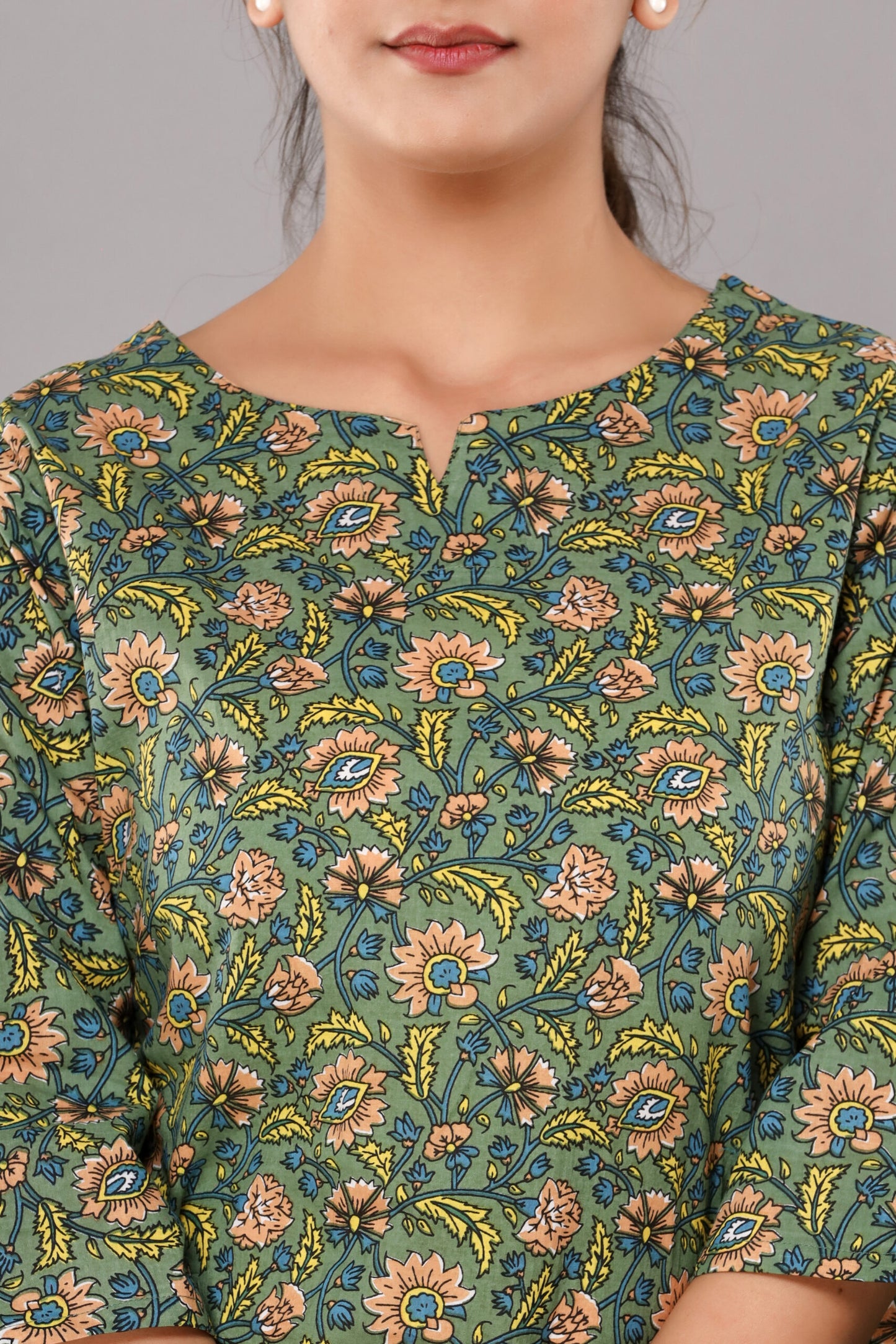 Green Pure Cotton Printed Night Suit