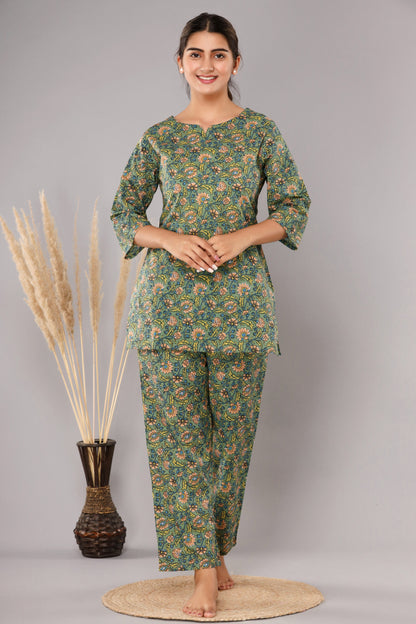 Green Pure Cotton Printed Night Suit